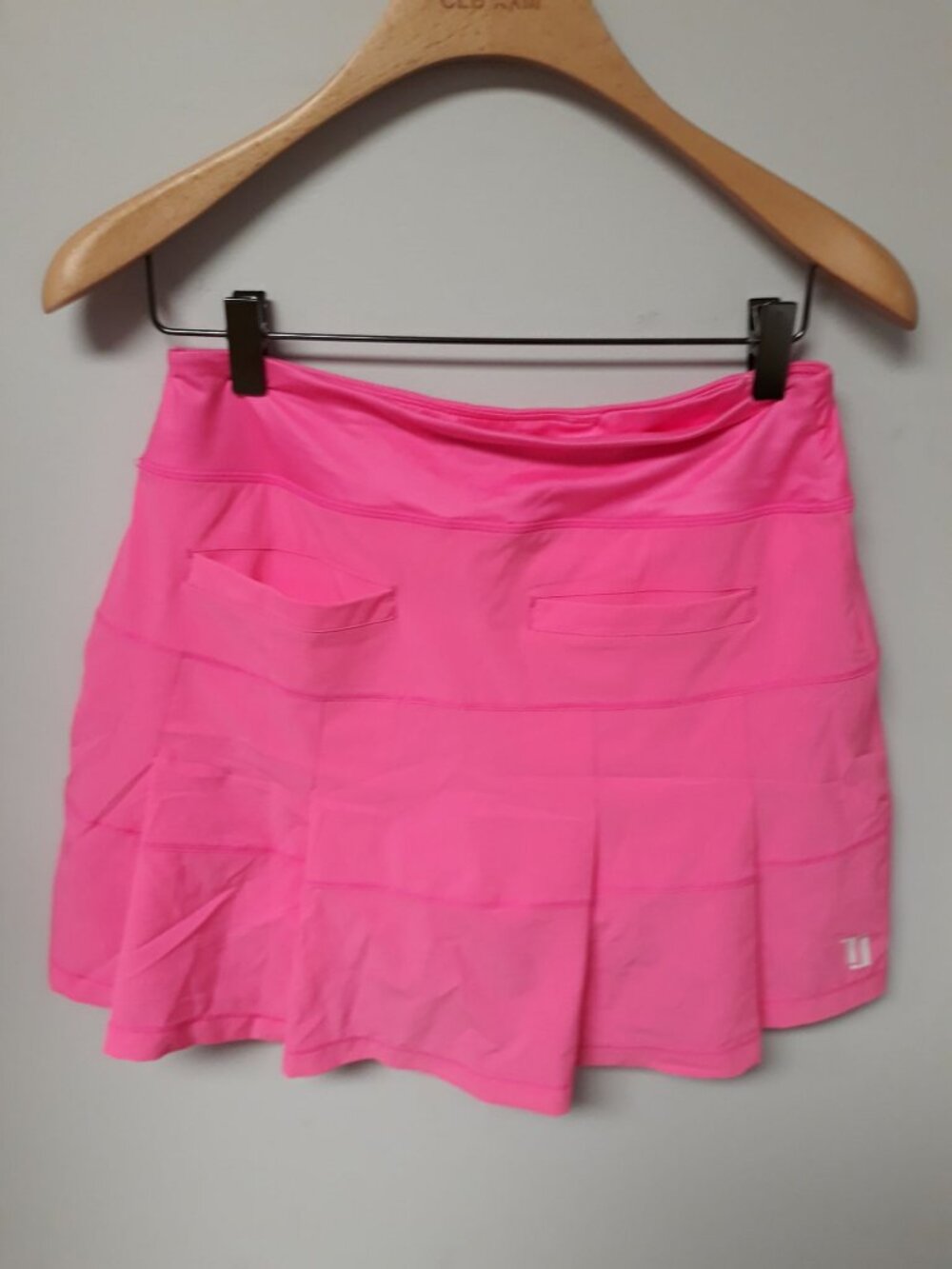 Taylor Jordan Women's Golf  Skorts Pink Size 4 NEW WITH TAGS!